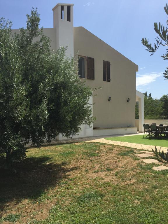 Villetta Ludovica Solanas  Exterior foto